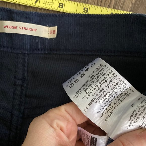 Levi's WEDGIE FIT STRAIGHT CORDUROY PANTS Navy Blue - Picture 9 of 11